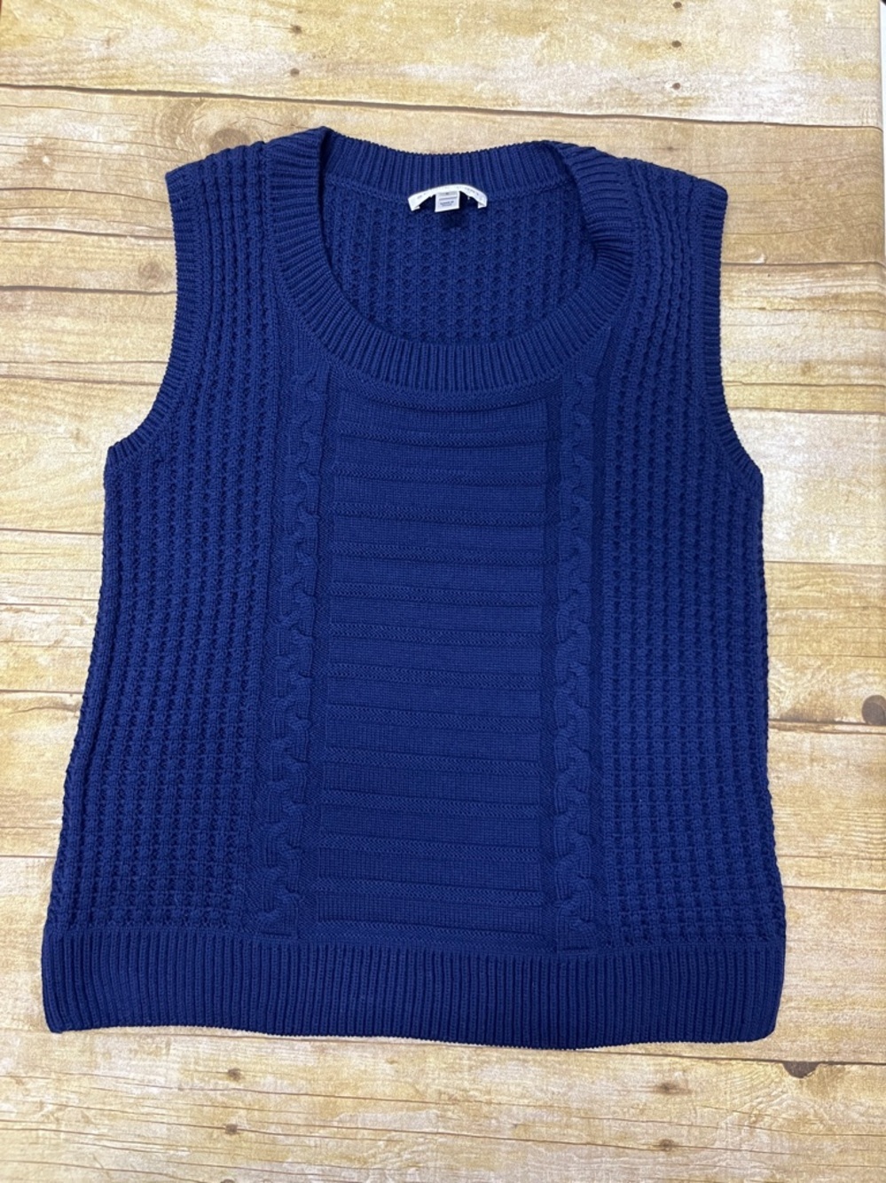 St John Sport Navy Blue 100% wool Women's Sweater Vest size Small